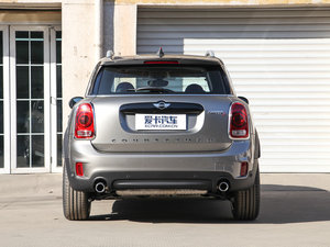 2017款COOPER S ALL4 旅行家 正后	