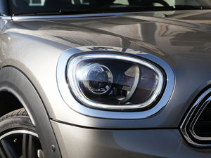 2017COOPER S ALL4 м ^