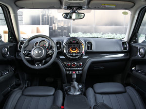 2017款COOPER S ALL4 旅行家 内饰全景