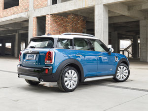 2017COOPER S ALL4 ̽U w^