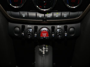 2017COOPER S ALL4 п؅^