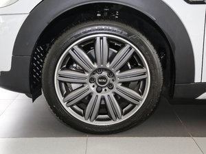 2017COOPER S ALL4 м ^