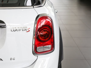 2017COOPER S ALL4 м ^