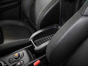 2017COOPER S ALL4 м g