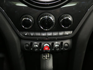 2017款COOPER S ALL4 旅行家 中控区