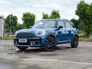 2017款COOPER ALL4 探险家 左前45度