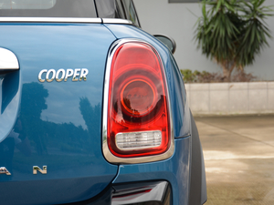 2017款COOPER ALL4 探险家 尾灯