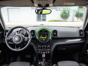 2017款COOPER ALL4 探险家 内饰全景