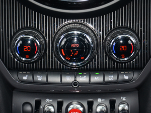 2017COOPER ALL4 ̽U {(dio){(dio)(ji)