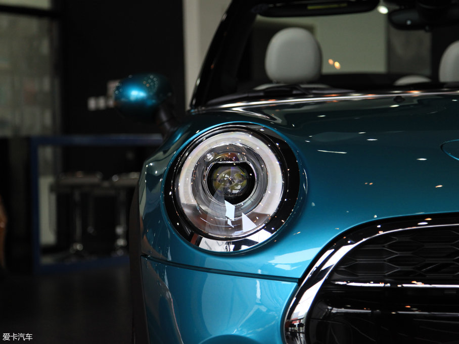 2017MINI 3-DOOR COOPER ձ{