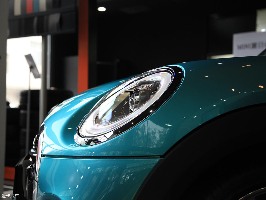 2017MINI 3-DOOR COOPER ձ{