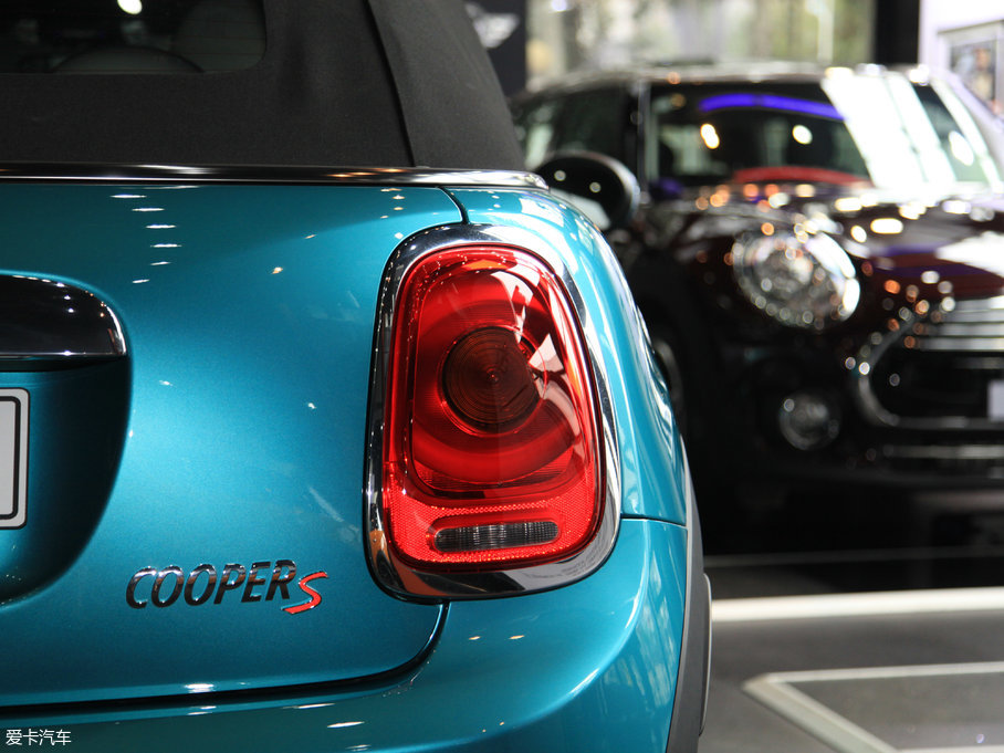 2017MINI 3-DOOR COOPER ձ{