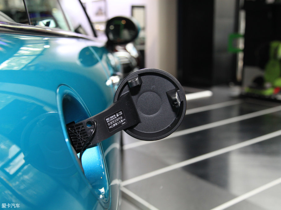 2017MINI 3-DOOR COOPER ձ{