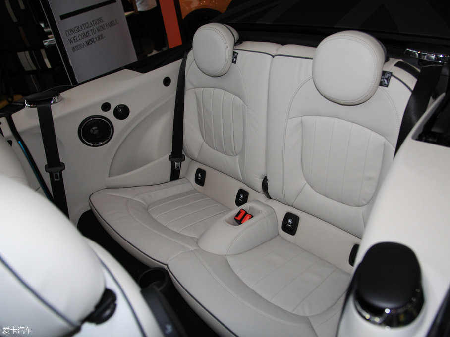 2017MINI 3-DOOR COOPER ձ{