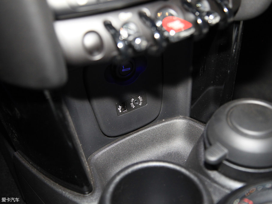 2017MINI 3-DOOR COOPER ձ{