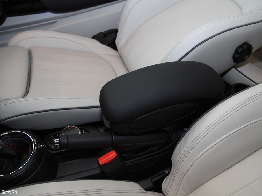 2017MINI 3-DOOR COOPER ձ{