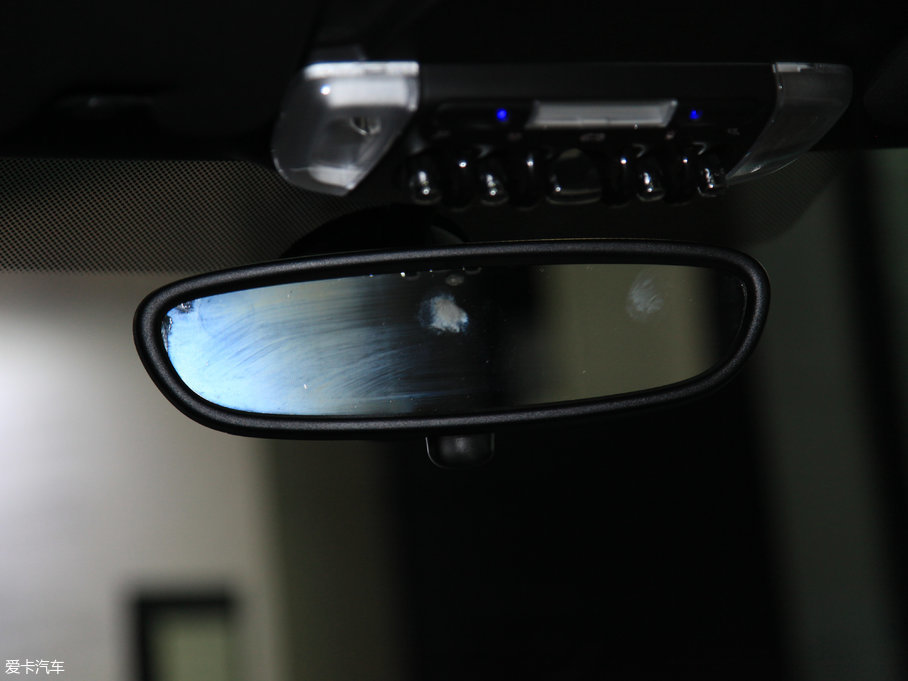 2017MINI 3-DOOR COOPER ձ{