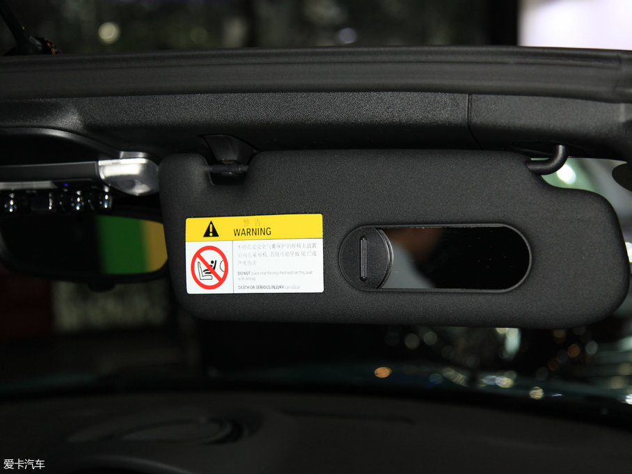 2017MINI 3-DOOR COOPER ձ{