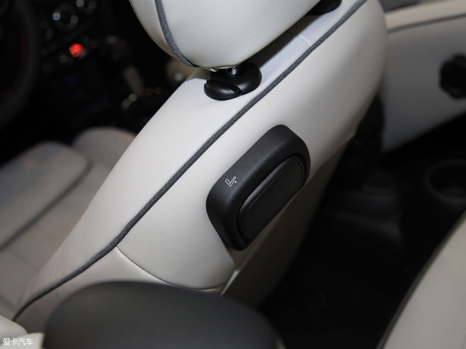 2017MINI 3-DOOR COOPER ձ{