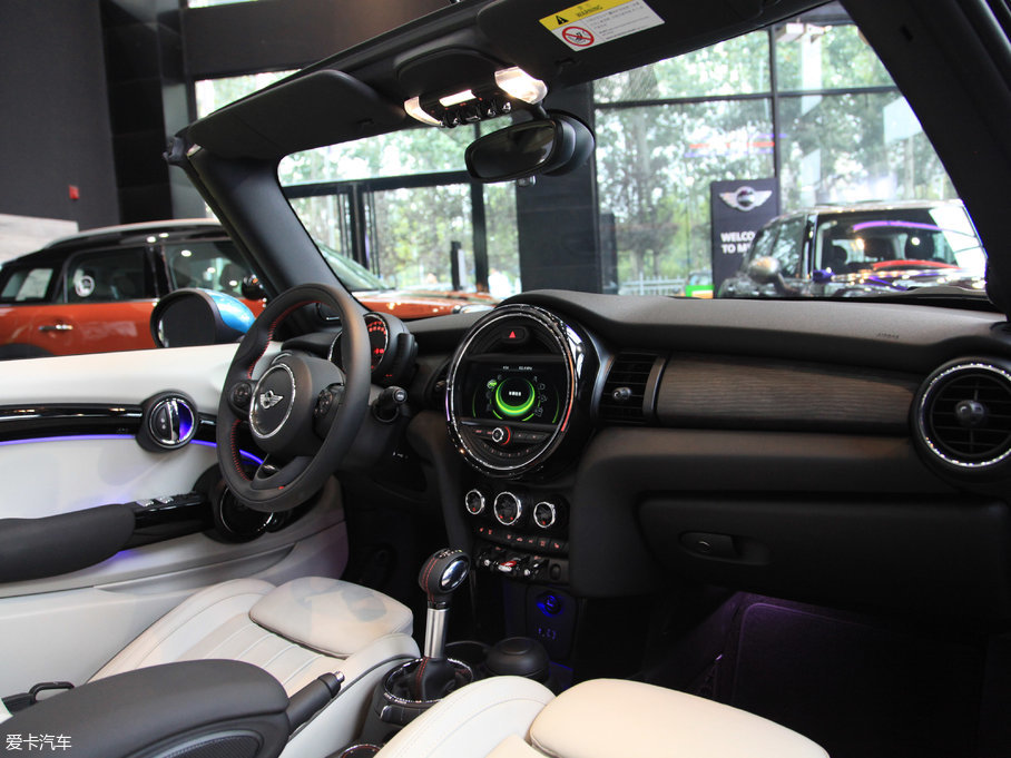 2017MINI 3-DOOR COOPER ձ{(ln)