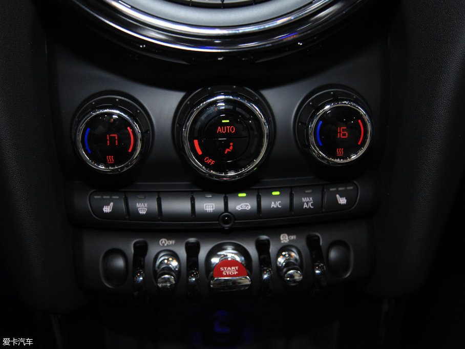 2017MINI 3-DOOR COOPER ձ{