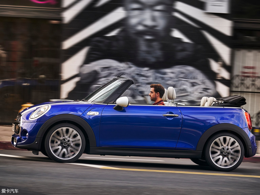 2018MINI CABRIO 