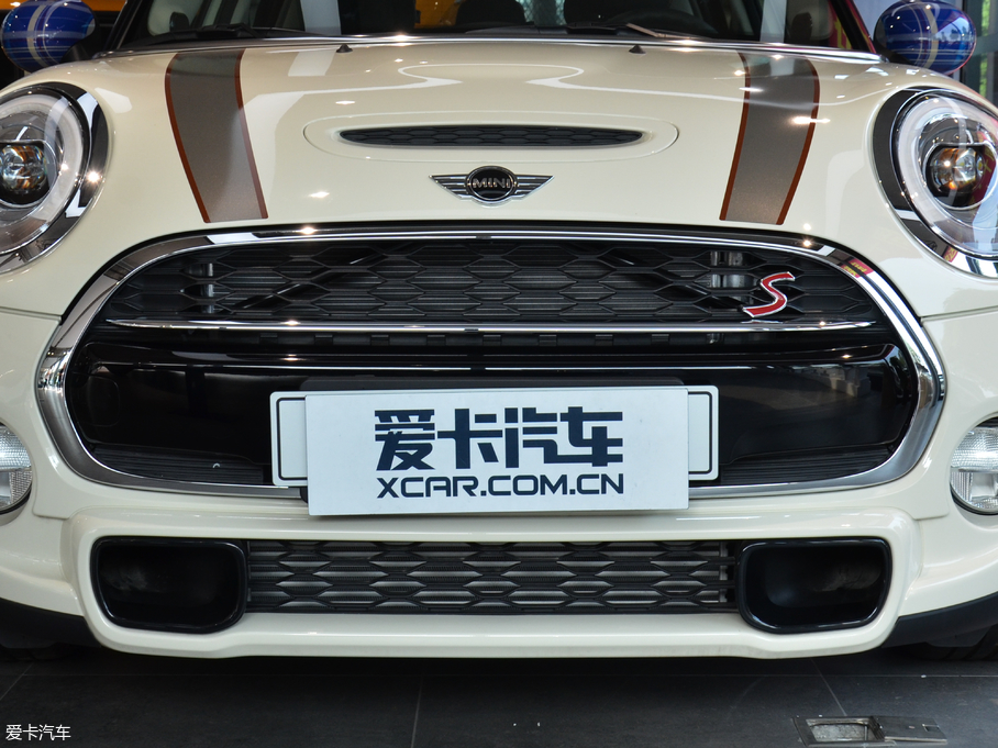 2018MINI 5-DOOR COOPER SEVENo