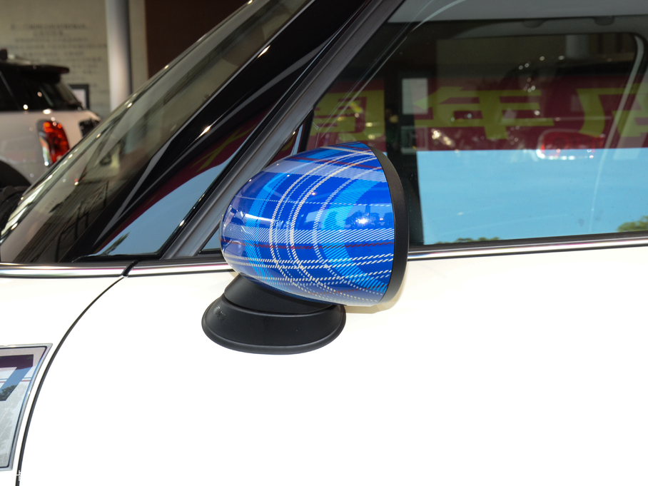 2018MINI 5-DOOR COOPER SEVENo