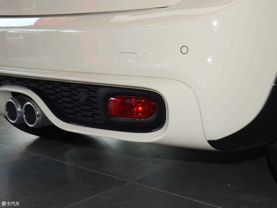 2018MINI 5-DOOR COOPER SEVENo(j)