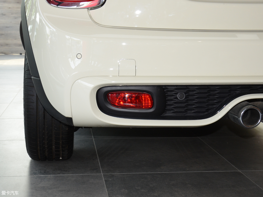 2018MINI 5-DOOR COOPER SEVENo