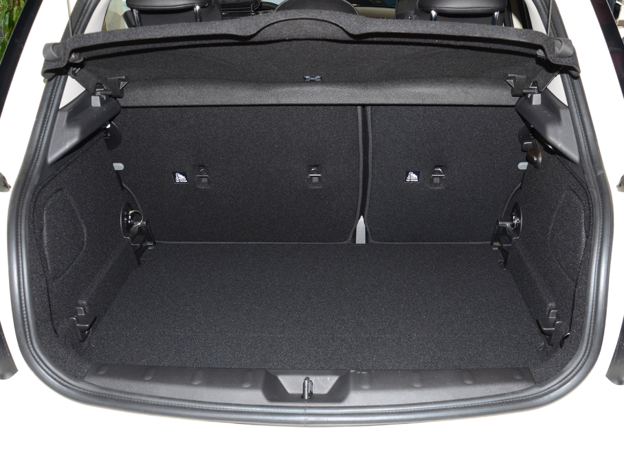 2018MINI 5-DOOR COOPER SEVENo