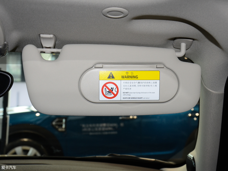 2018MINI 5-DOOR COOPER SEVENo