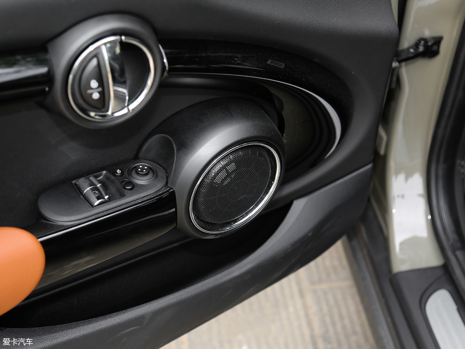 2018MINI T 2.0T COOPER S ˇg