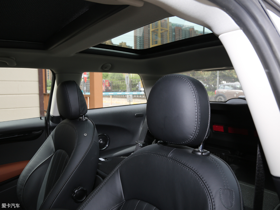 2018MINI T 2.0T COOPER S ˇg