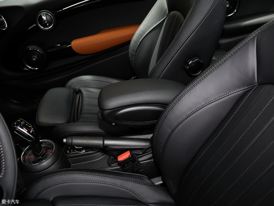 2018MINI T 2.0T COOPER S ˇg