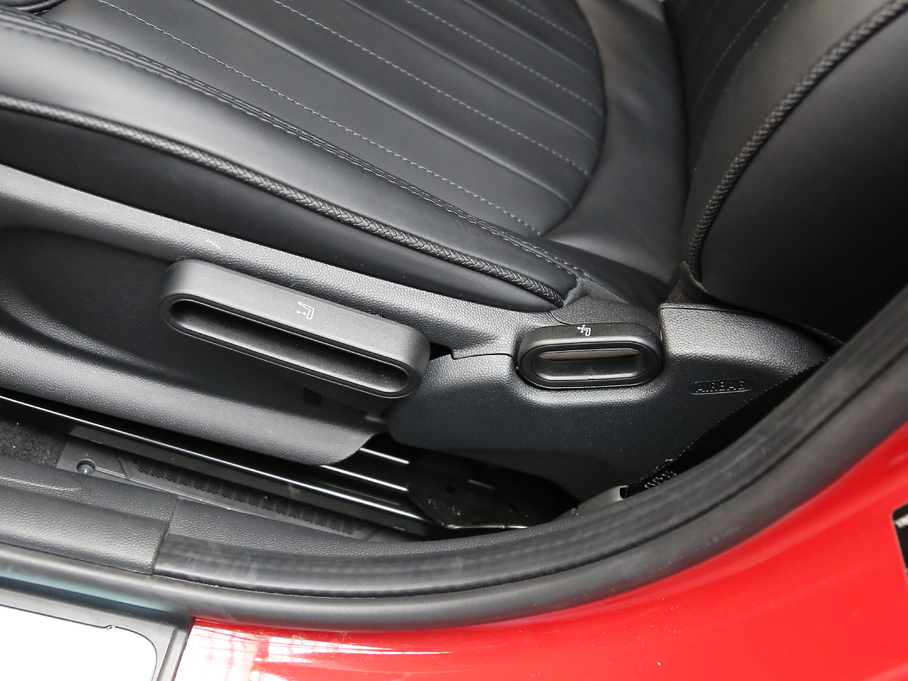 2018MINI 5-DOOR COOPER ɫʼo(j)