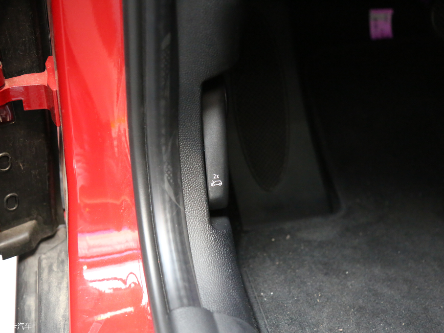 2018MINI 5-DOOR COOPER ɫʼo(j)