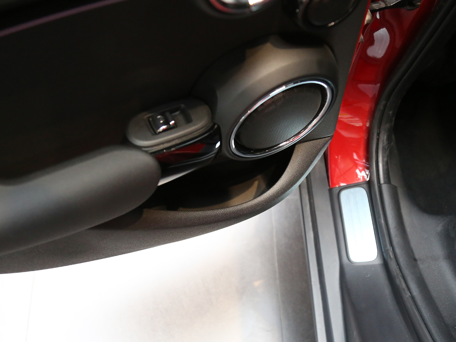 2018MINI 5-DOOR COOPER ɫʼo