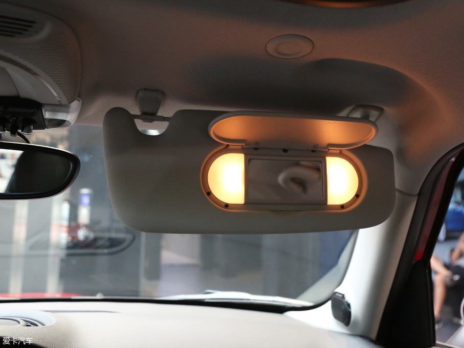 2018MINI 5-DOOR COOPER ɫʼo