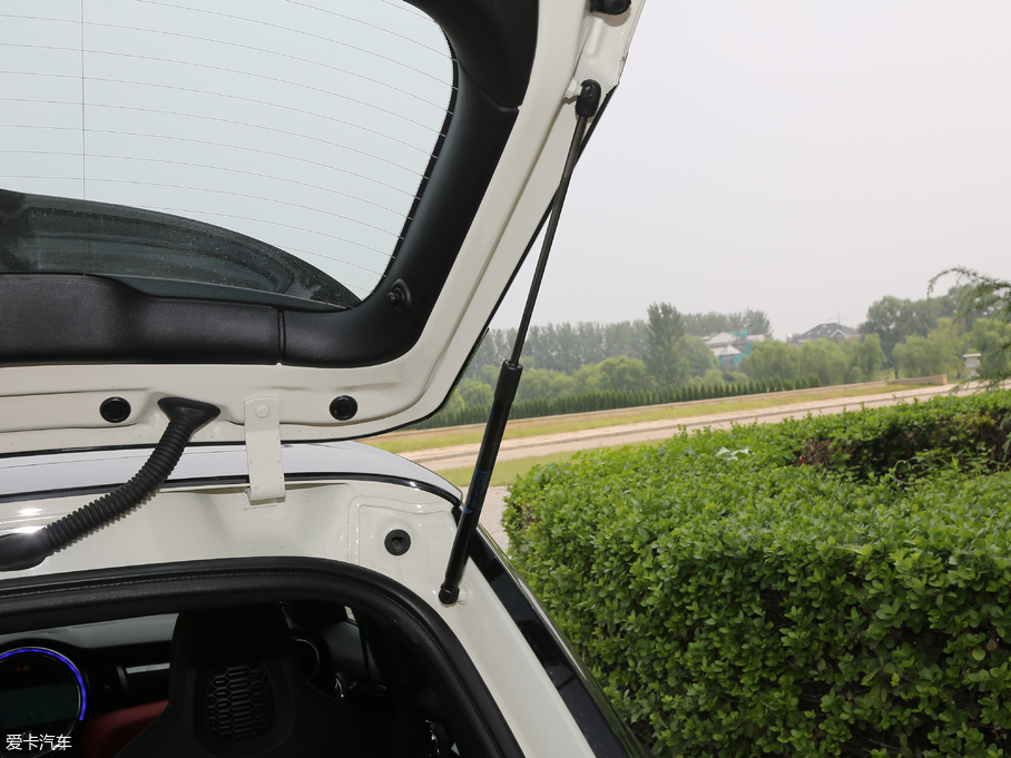 2018MINI T 2.0T COOPER S ِ܇