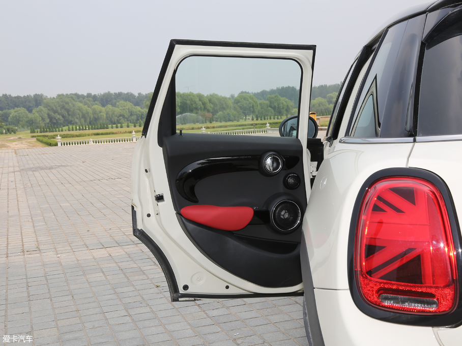 2018MINI T 2.0T COOPER S ِ܇