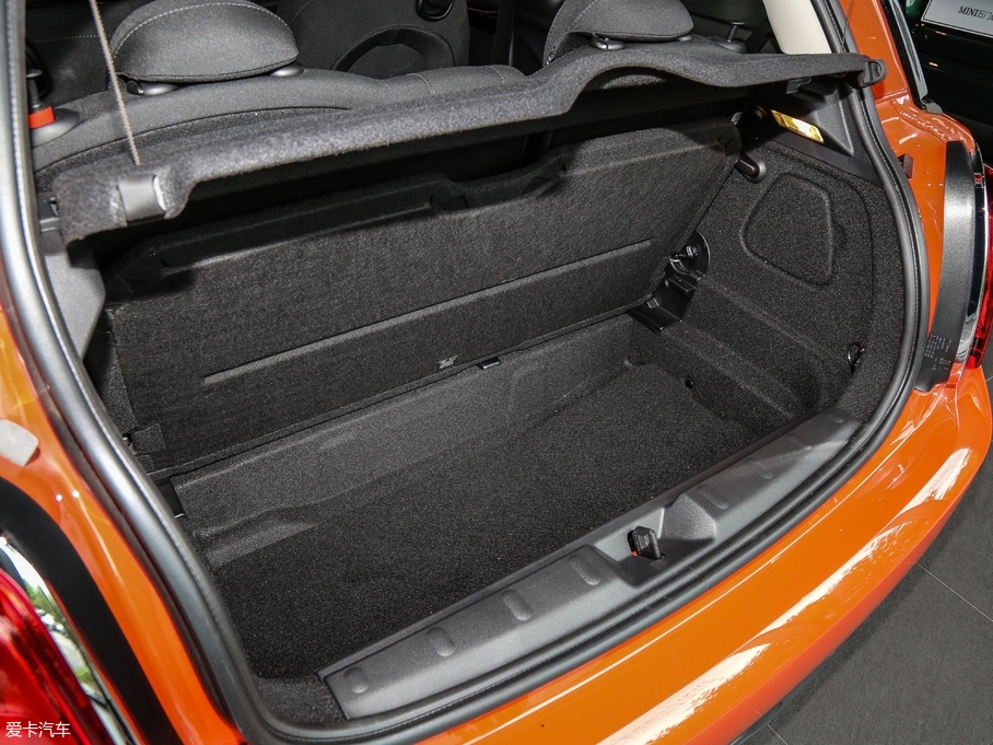 2018MINI T 1.5T COOPER 