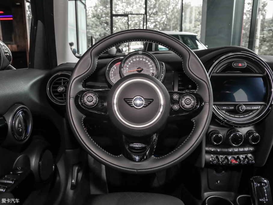 2018MINI T 1.5T COOPER ˇg