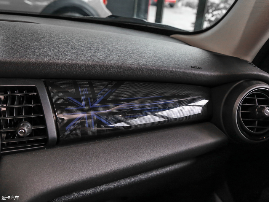 2018MINI T 1.5T COOPER ˇg