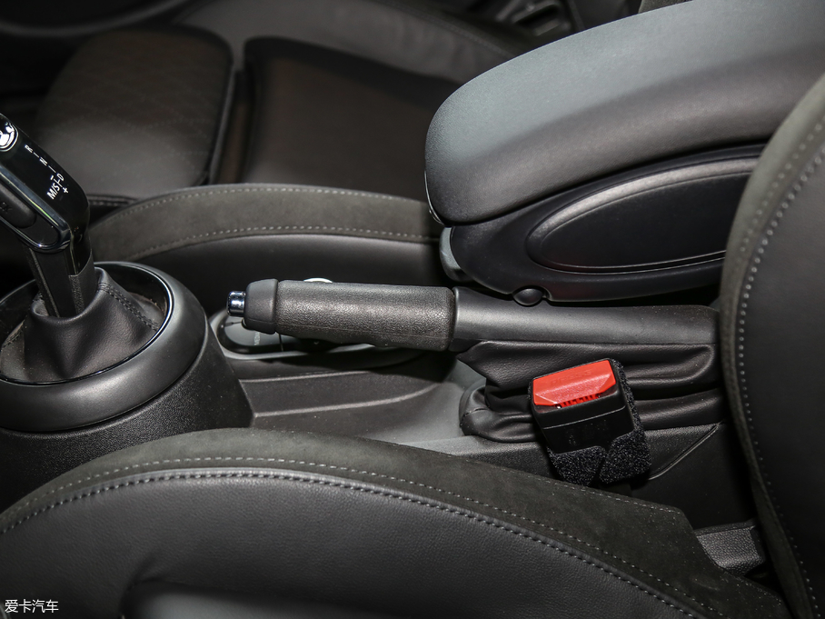 2018MINI T 1.5T COOPER ˇg