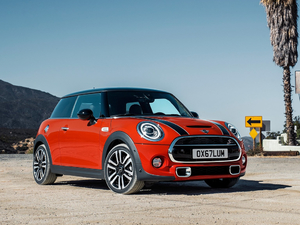 2018COOPER S HARDTOP w^