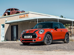 2018COOPER S HARDTOP w^