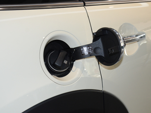 20185-DOOR COOPER SEVENo w