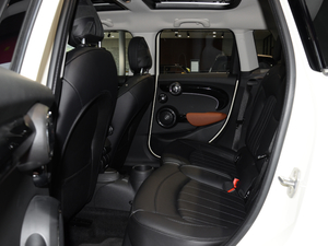 2018款5-DOOR COOPER SEVEN纪念版 后排空间