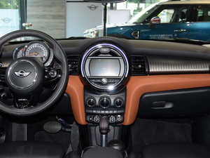 2018款5-DOOR COOPER SEVEN纪念版 中控台